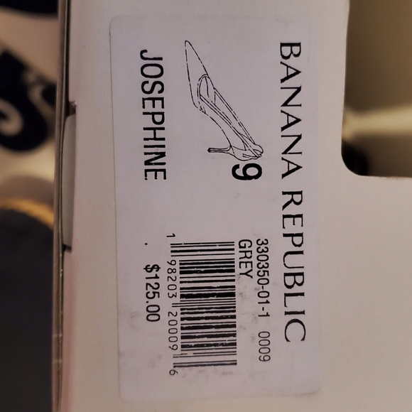 Used Banana Republic snakeskin heels - Picture 6 of 6